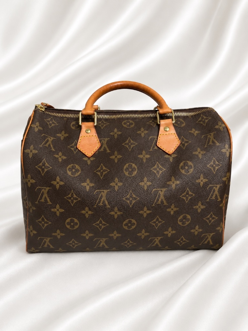 Louis Vuitton Speedy 30 Monogram Handbag - Picture 2 of 16